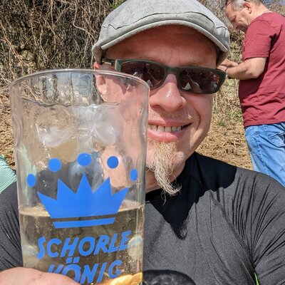 Profilbild von -robbitobbi-