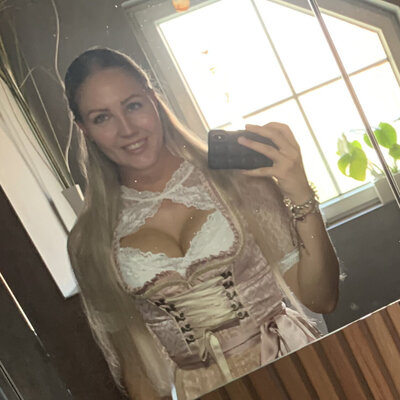 Profilbild von Lauraaa28