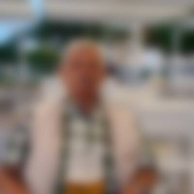 Profilbild von Hel…
