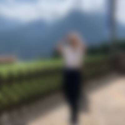 Profilbild von Lou…