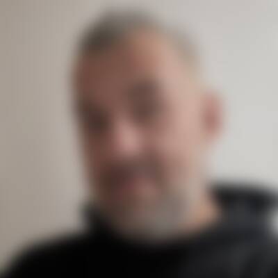 Profilbild von Ely…