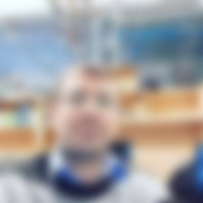 Profilbild von Avi…